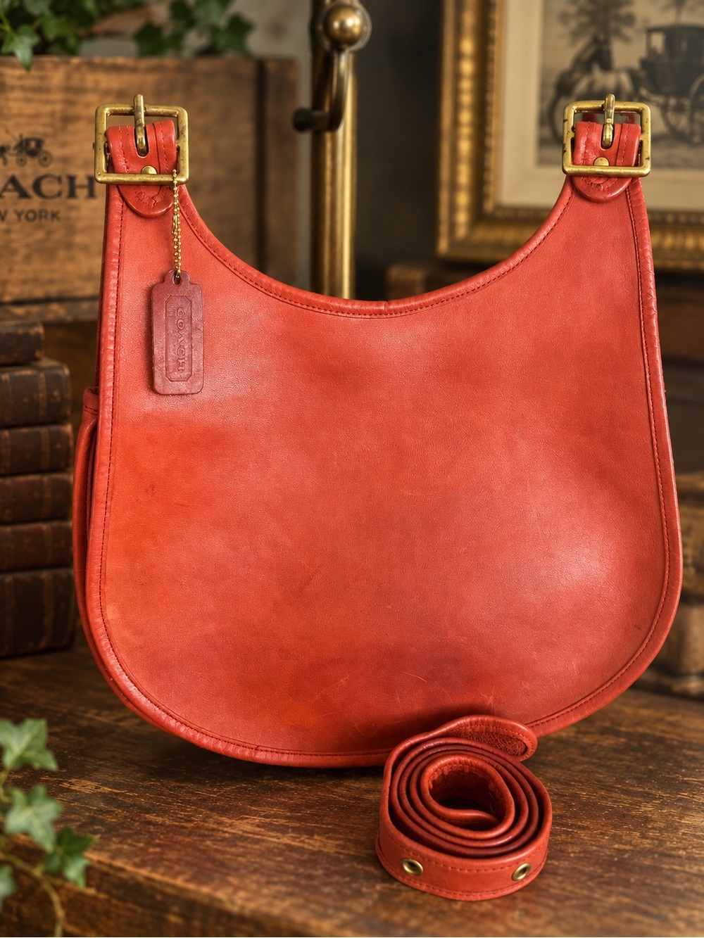 Vintage coach large saddle in rust 9210